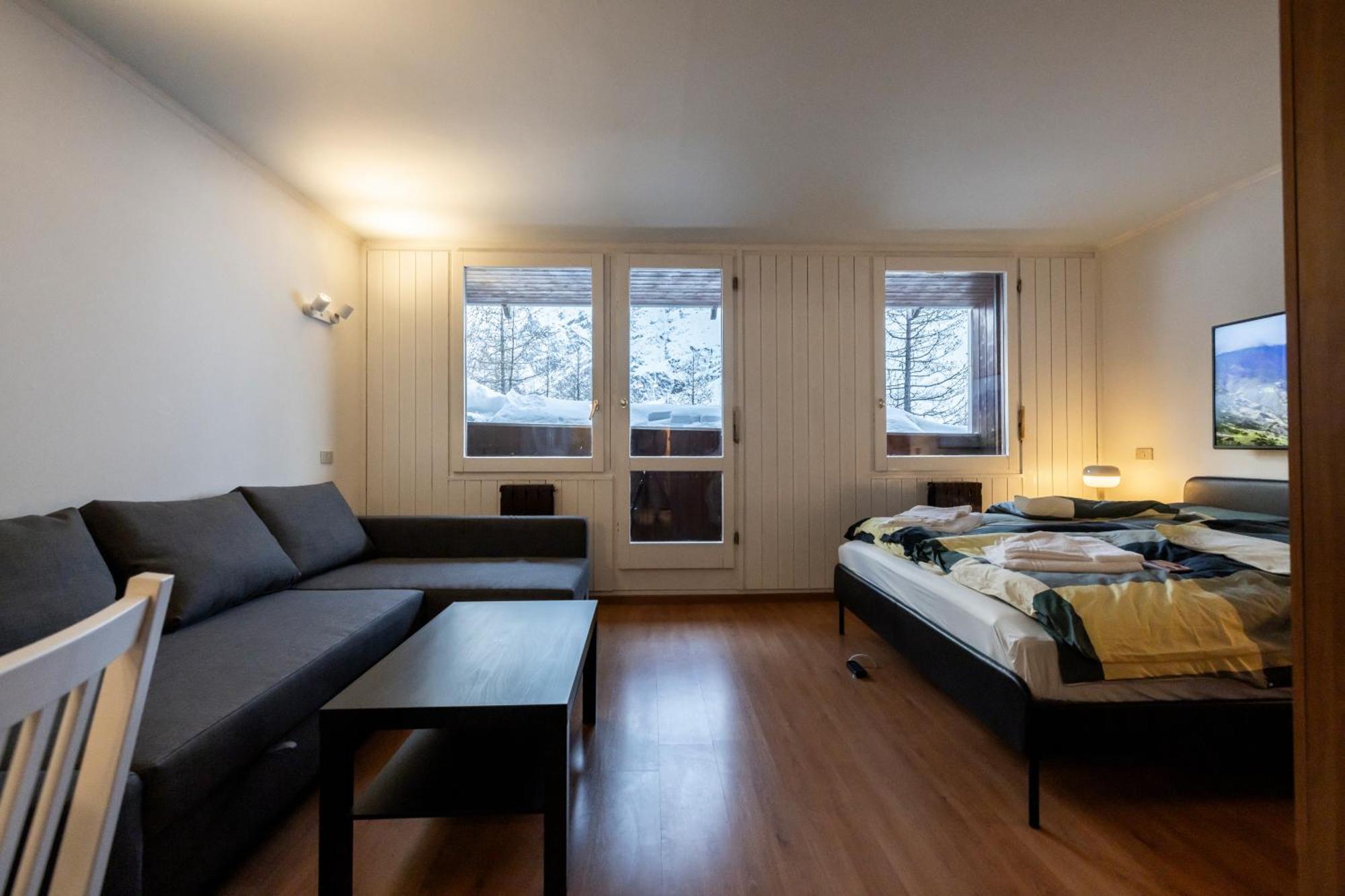 Erikzang - Cervinia Ski In Ski Out Apartments بيريوِل تْشيرفينيا المظهر الخارجي الصورة