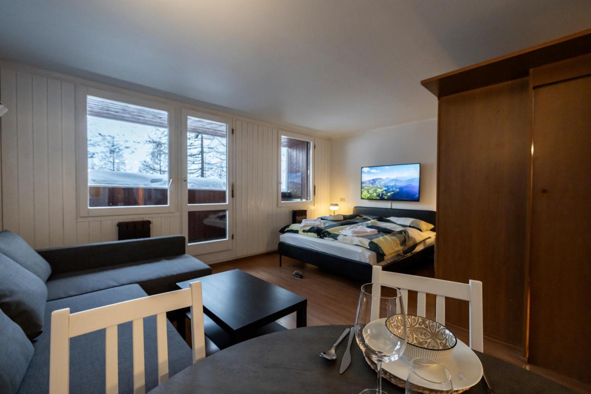 Erikzang - Cervinia Ski In Ski Out Apartments بيريوِل تْشيرفينيا المظهر الخارجي الصورة