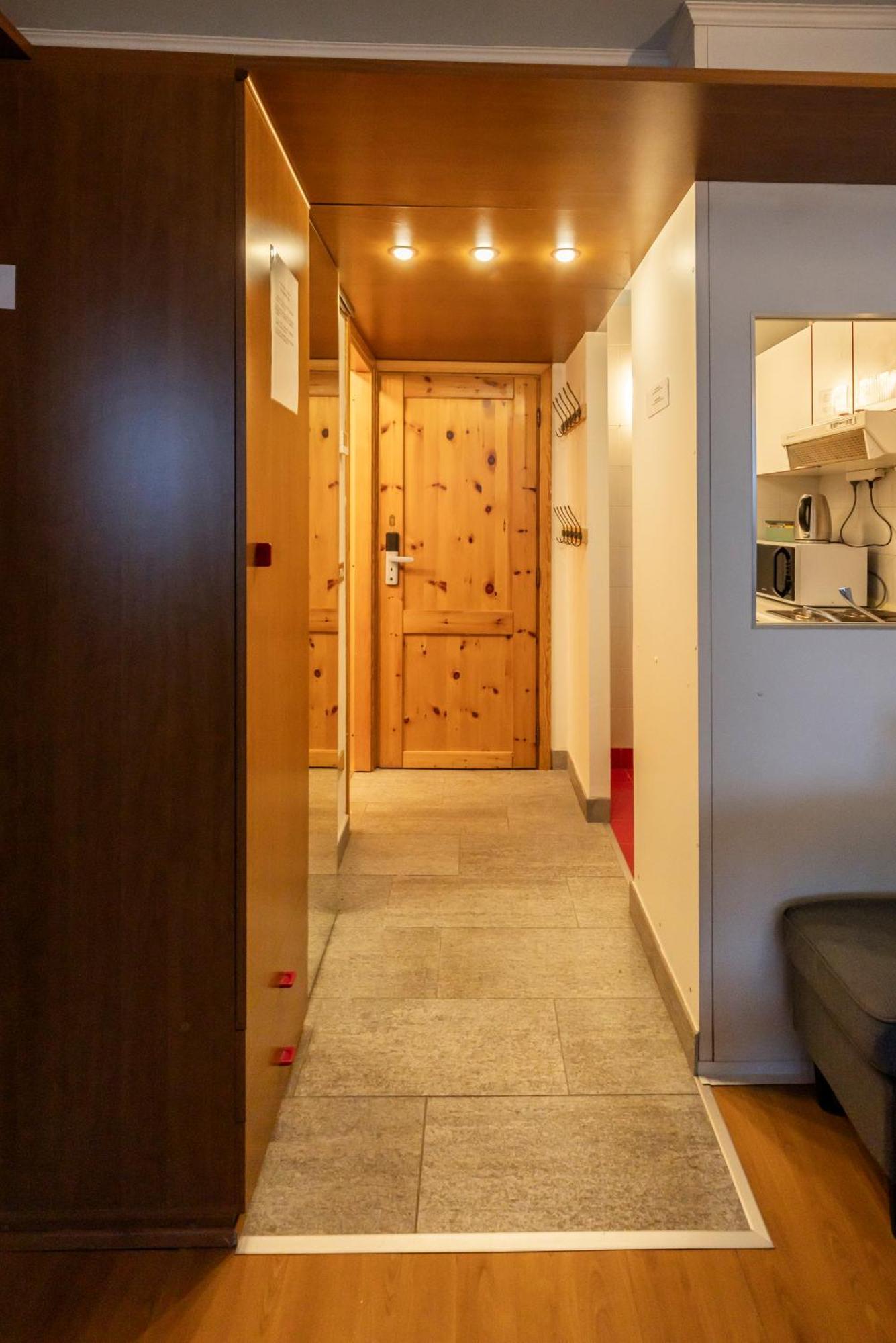 Erikzang - Cervinia Ski In Ski Out Apartments بيريوِل تْشيرفينيا المظهر الخارجي الصورة